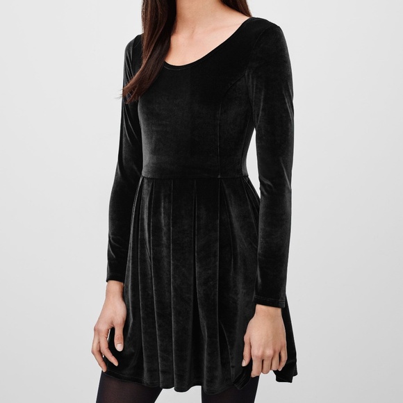 Aritzia Talula Lambeth Dress - Picture 1 of 1
